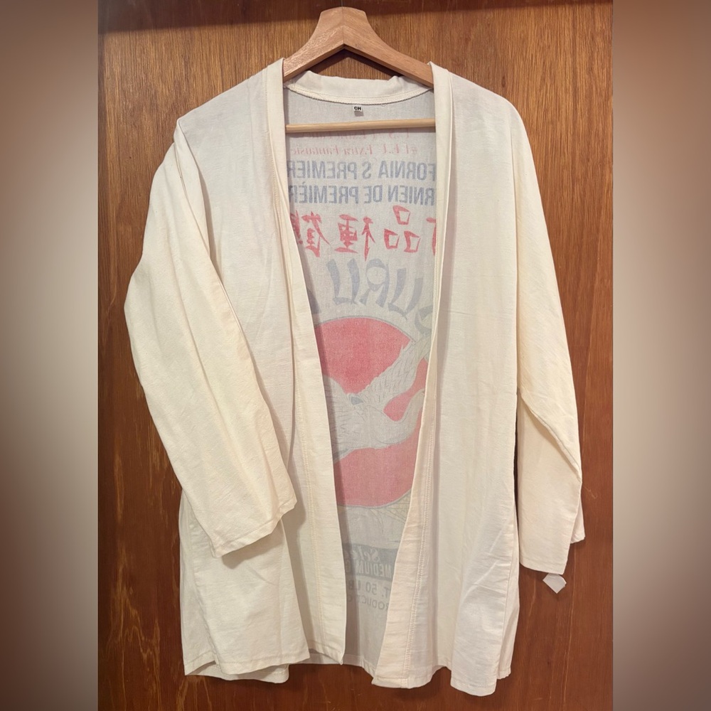 Graphic Linen - Picture 2 of 2